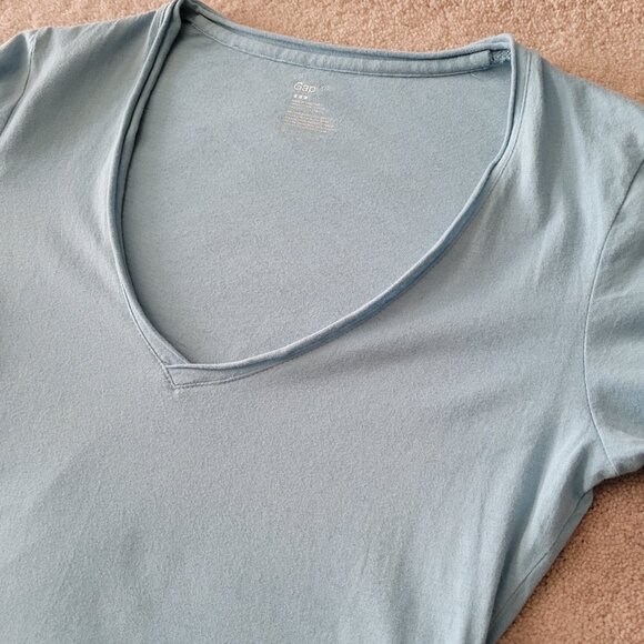 Gap V-Neck Tee Women's Size XS Light Blue Short Sleeve Cotton T-shirt - Picture 3 of 8